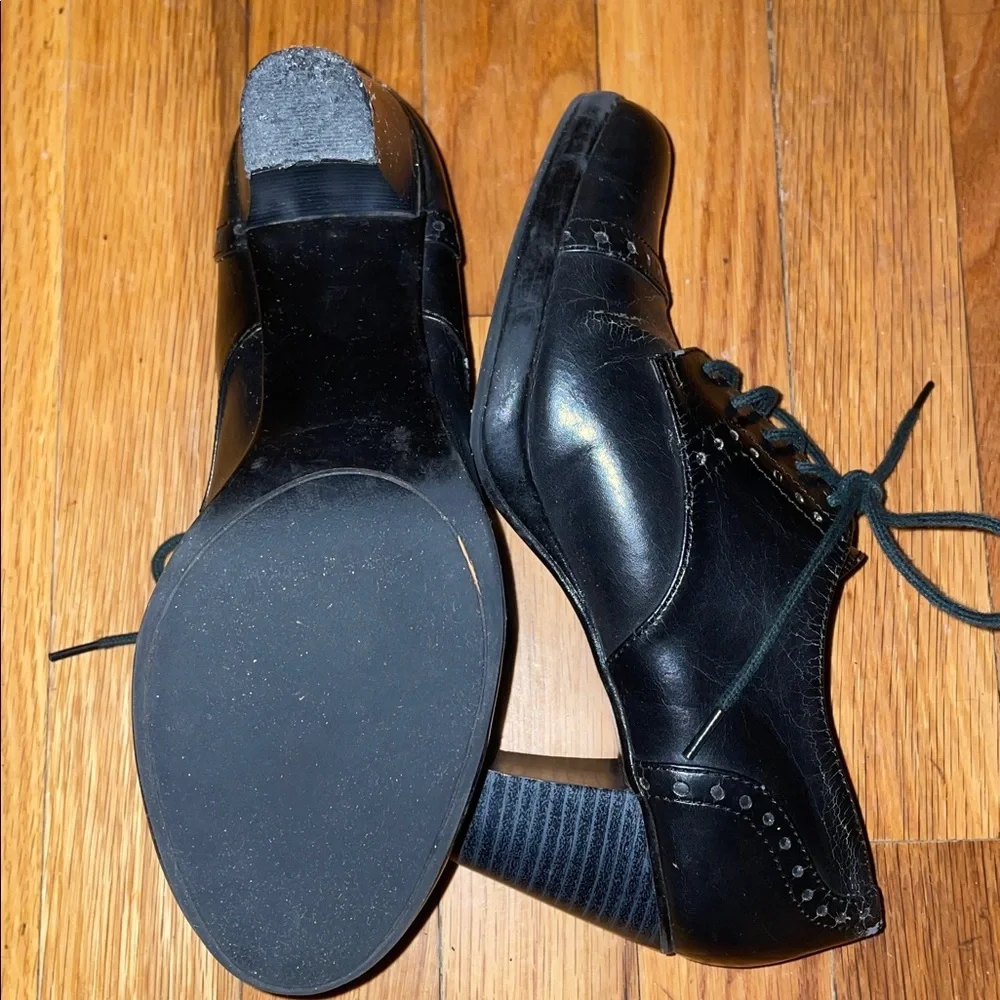 Anthropologie G.H. Bass Black Leather Lace-Up Heels.  Faith.  Size 7.5.